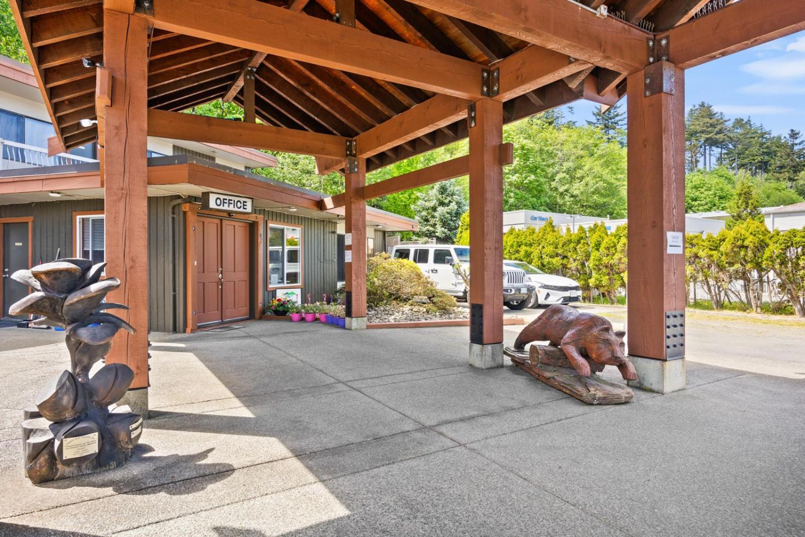 Big Rock Motel Campbell River Exterior photo
